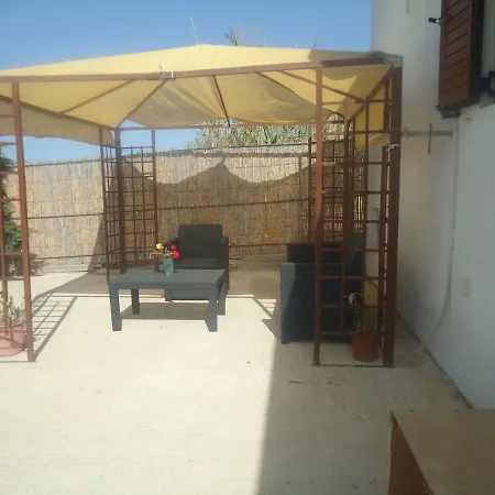 Leylandvilla Vakantiehuis *